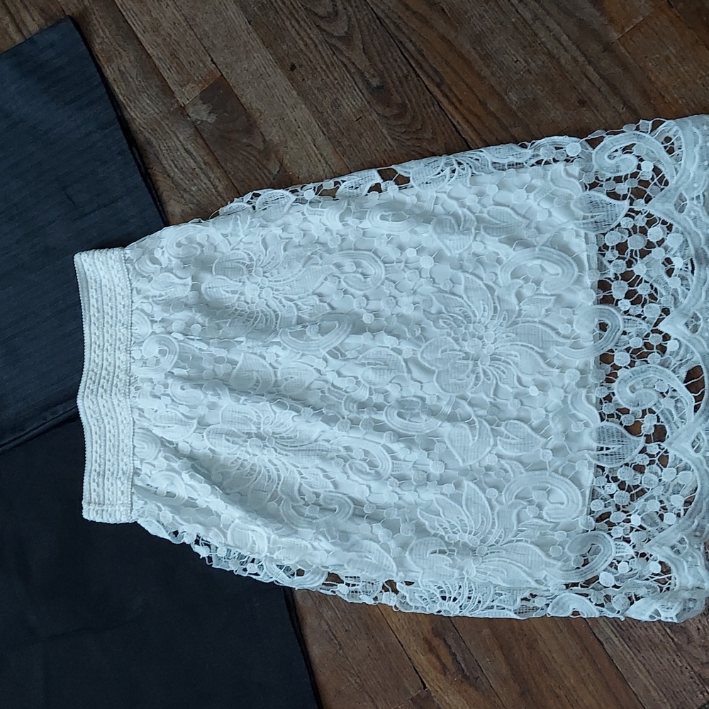 Skirts - Picture 3 of 16